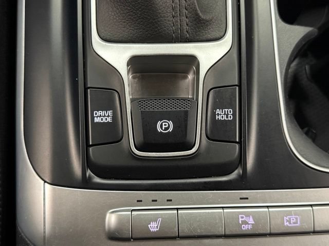 Used 2022 Kia Carnival LX FWD image 31