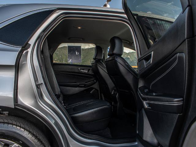Certified 2024 Ford Edge Titanium AWD/4WD image 24