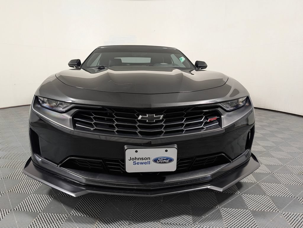 Used 2024 Chevrolet Camaro LT RWD image 3