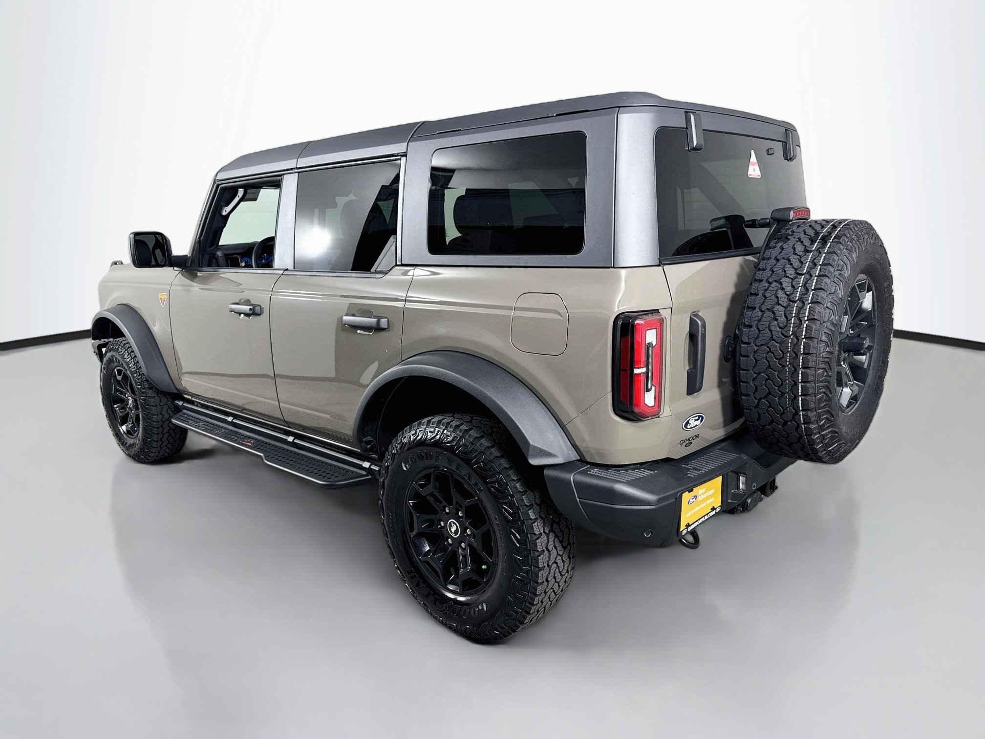 Certified 2026 Ford Bronco Badlands AWD/4WD image 11
