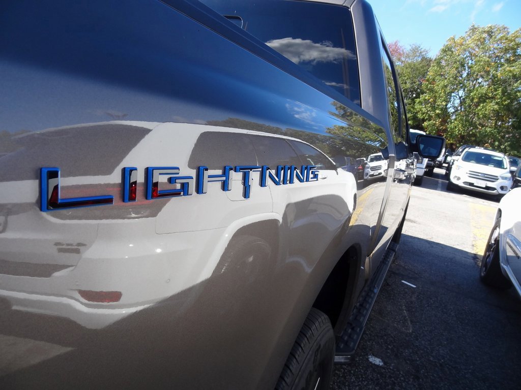 Certified 2023 Ford F150 Lightning Lariat w/ Max Trailer Tow Package image 7