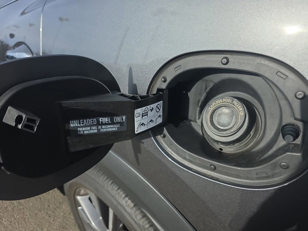 Used 2023 INFINITI QX60 Luxe w/ Cargo Package AWD/4WD image 16