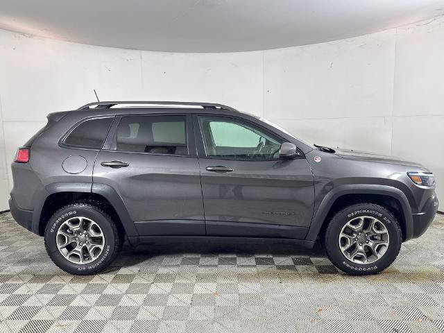 Used 2021 Jeep Cherokee Trailhawk w/ Trailer Tow Group AWD/4WD image 2