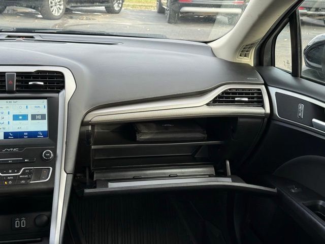 Certified 2020 Ford Fusion SE image 42