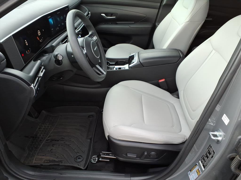Used 2025 Hyundai Santa Cruz SEL AWD/4WD image 5