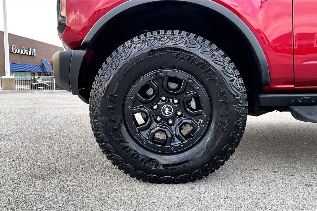 Certified 2025 Ford Bronco Badlands AWD/4WD image 9