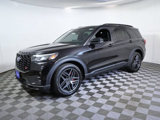 Certified 2025 Ford Explorer ST AWD/4WD image 5