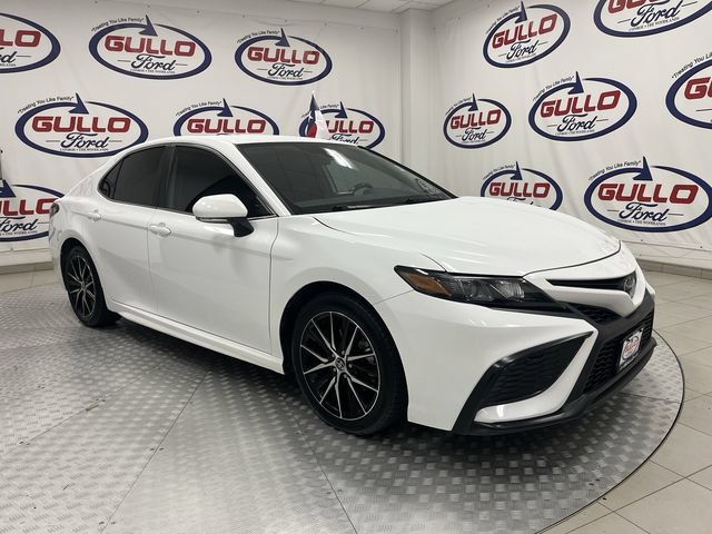 Used 2024 Toyota Camry SE