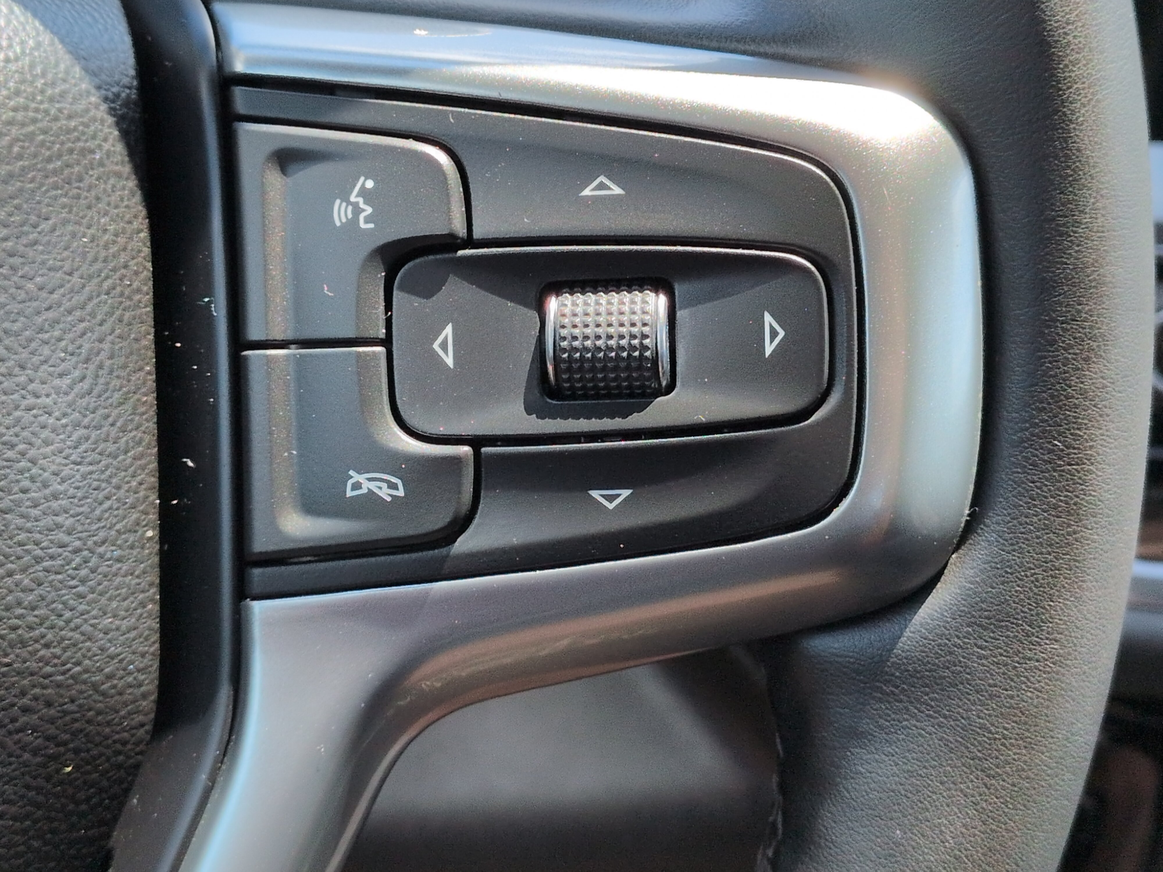 Used 2023 Chevrolet Silverado 1500 RST AWD/4WD image 24