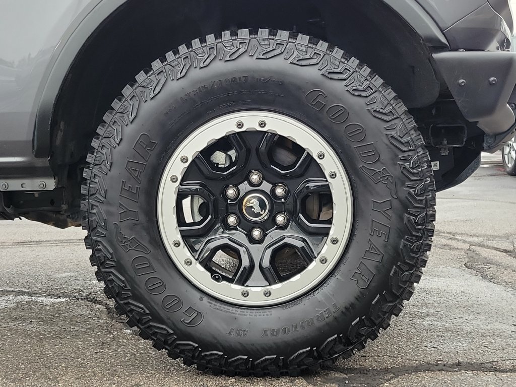 Certified 2023 Ford Bronco Big Bend w/ Sasquatch Package AWD/4WD image 9