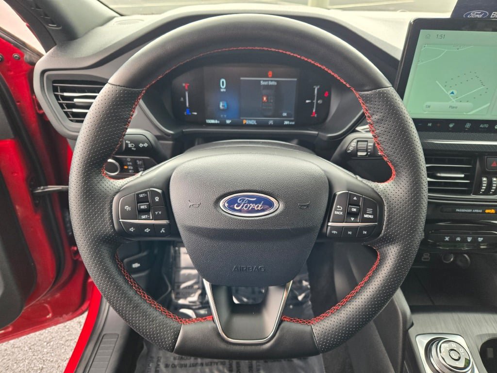 Certified 2025 Ford Escape ST-Line w/ Tech Pack #1 AWD/4WD image 33