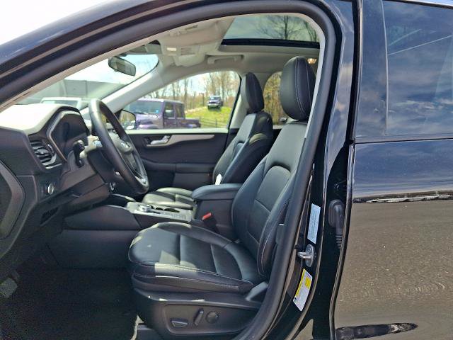 Certified 2022 Ford Escape SEL AWD/4WD image 13