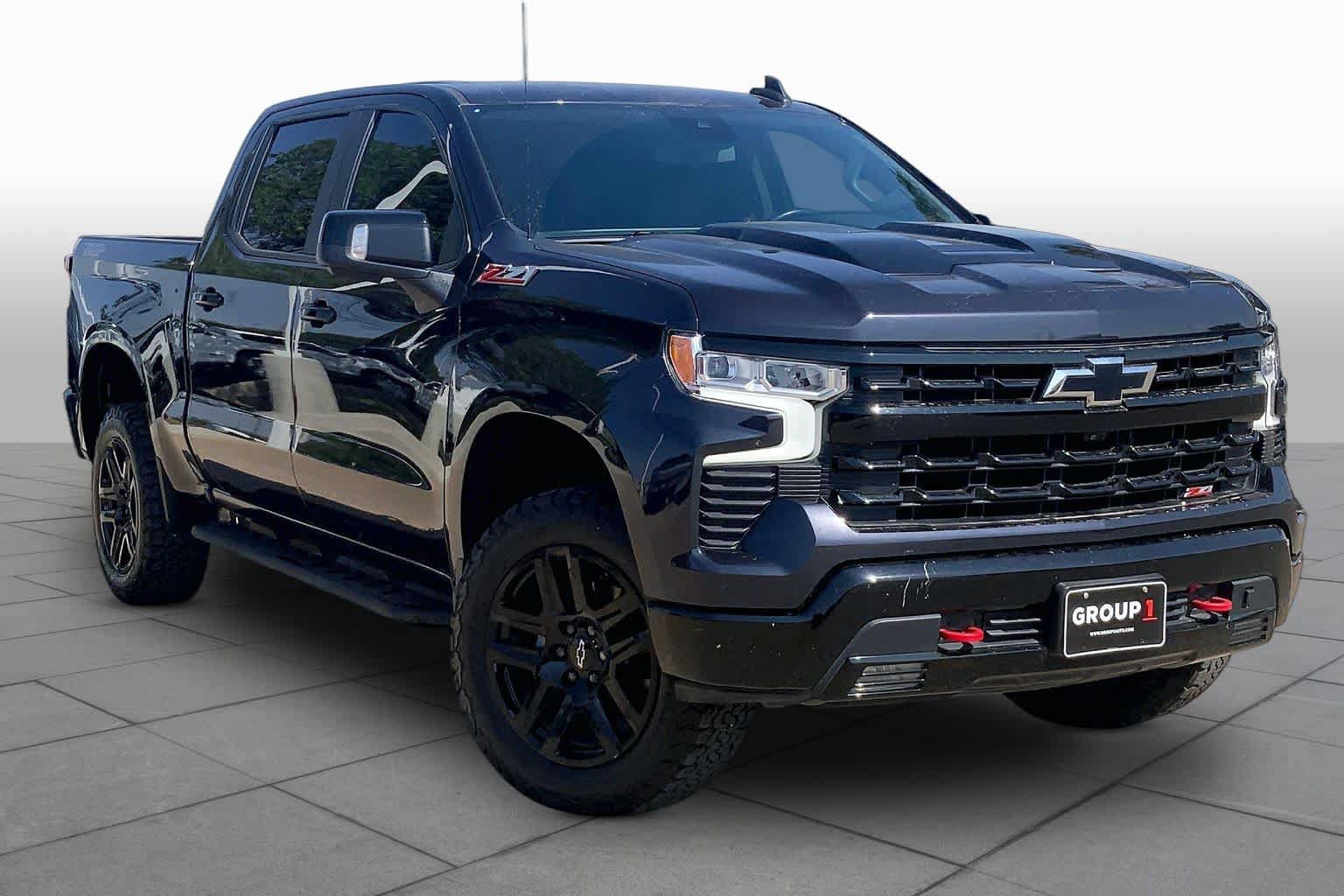 Used 2022 Chevrolet Silverado 1500 LT Trail Boss w/ Convenience Package II AWD/4WD image 3