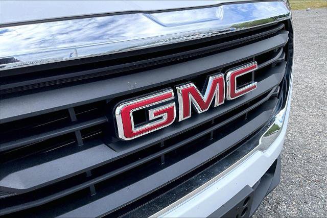 Used 2023 GMC Terrain SLE w/ Driver Convenience Package AWD/4WD image 28