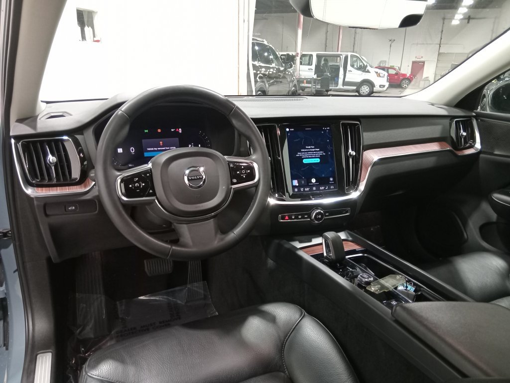 Used 2024 Volvo S60 B5 Plus FWD image 14