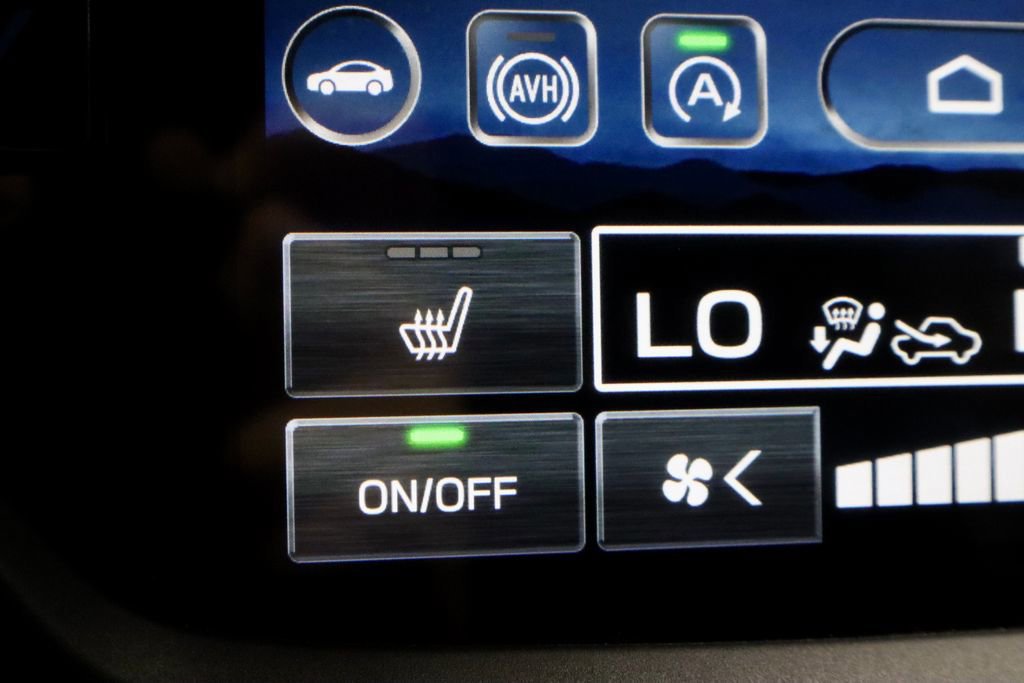 Used 2025 Subaru Forester Premium w/ Convenience Package #1 image 11