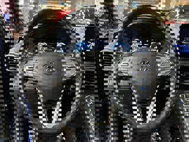 Used 2023 Hyundai Santa Fe Calligraphy image 6