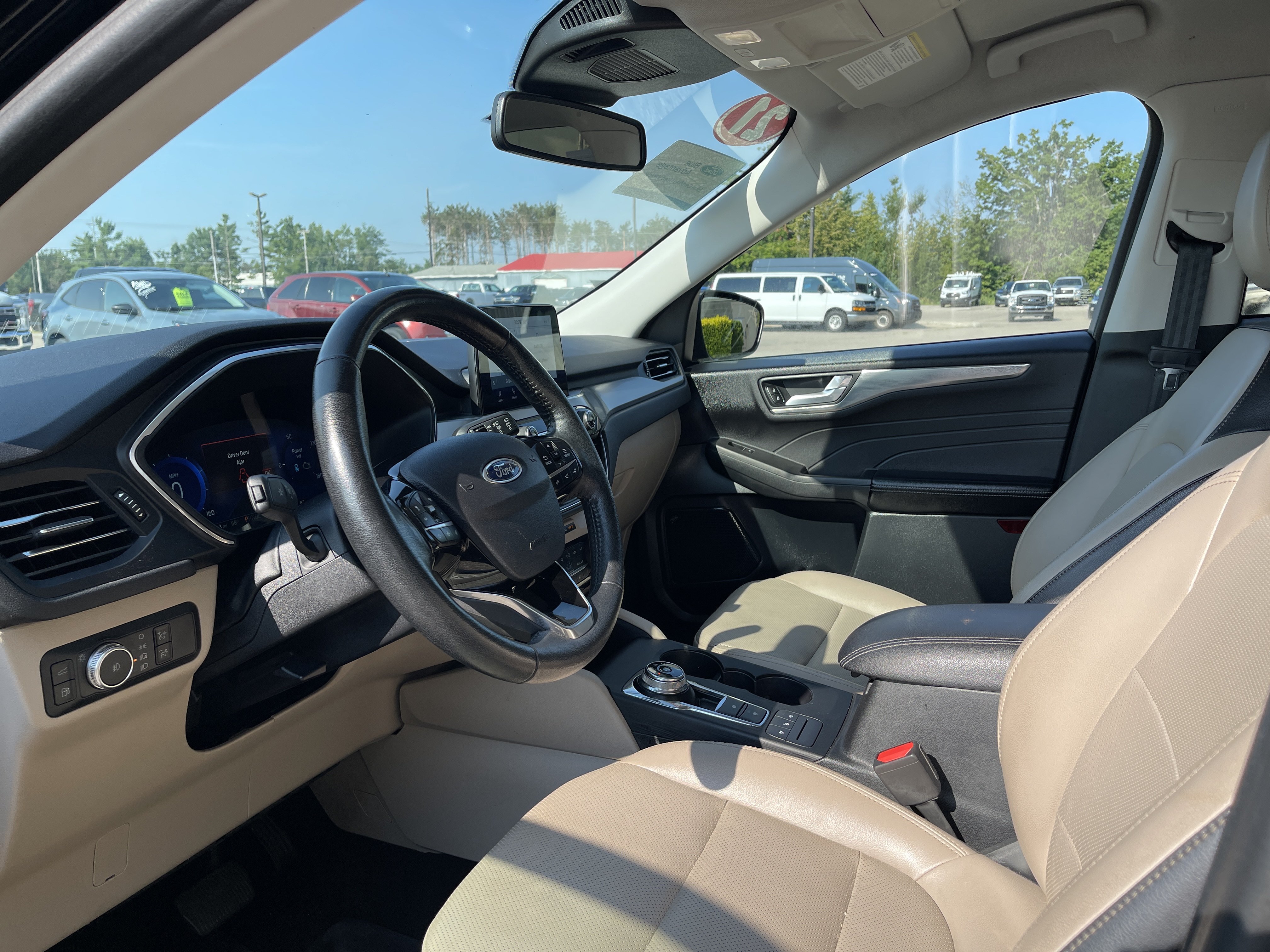 Certified 2021 Ford Escape Titanium AWD/4WD image 12