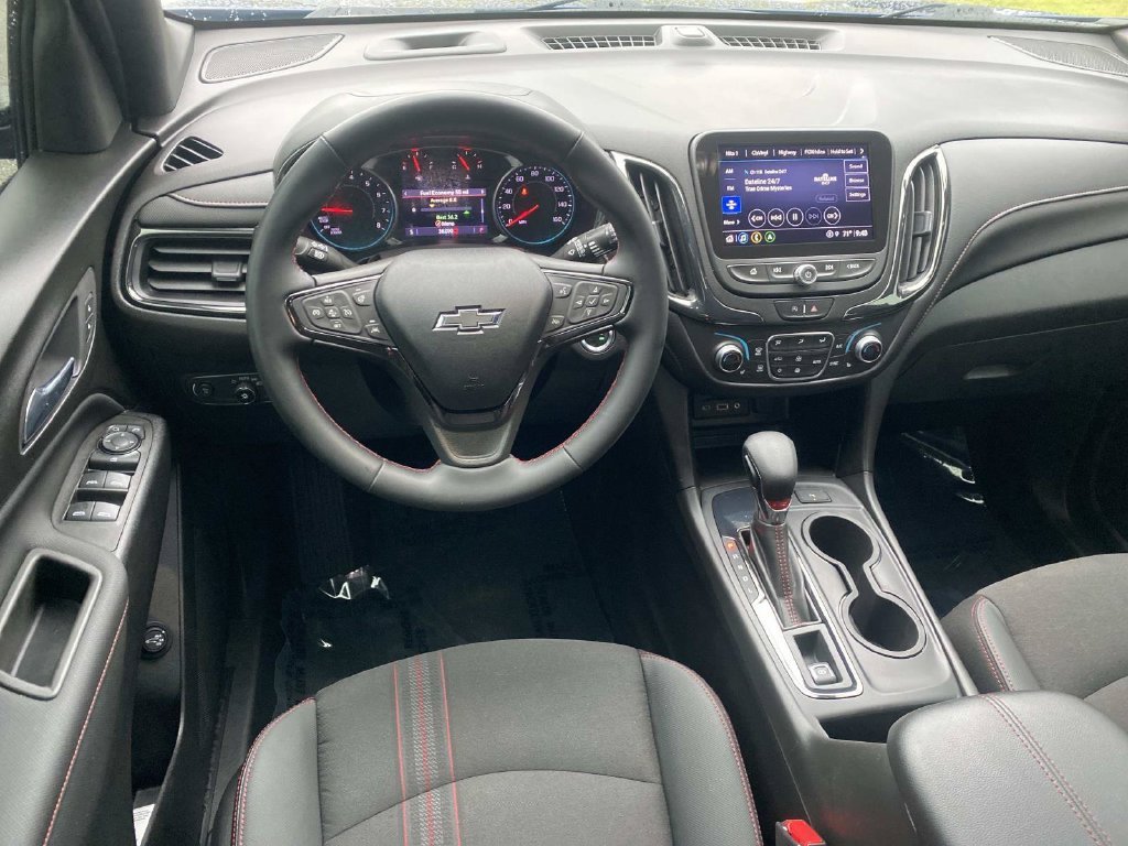 Used 2023 Chevrolet Equinox RS FWD image 16