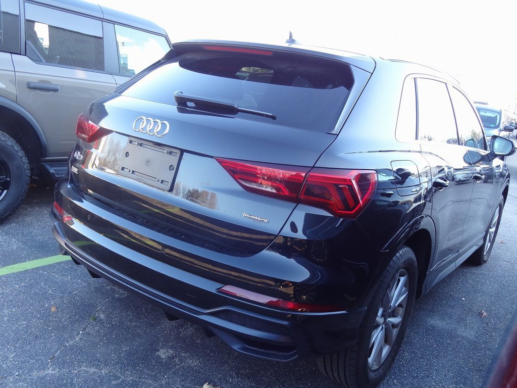 Used 2021 Audi Q3 2.0T Premium w/ Convenience Package image 2