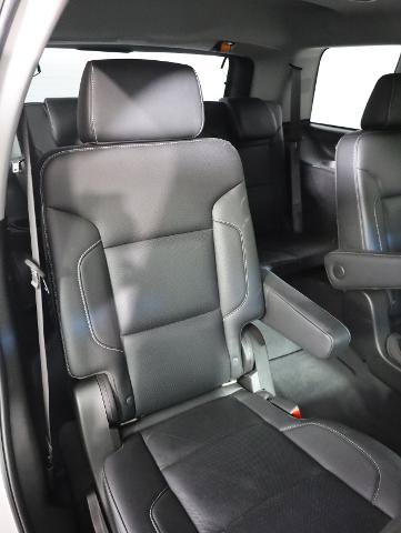 Used 2019 GMC Yukon SLT w/ Graphite Performance Edition AWD/4WD image 9