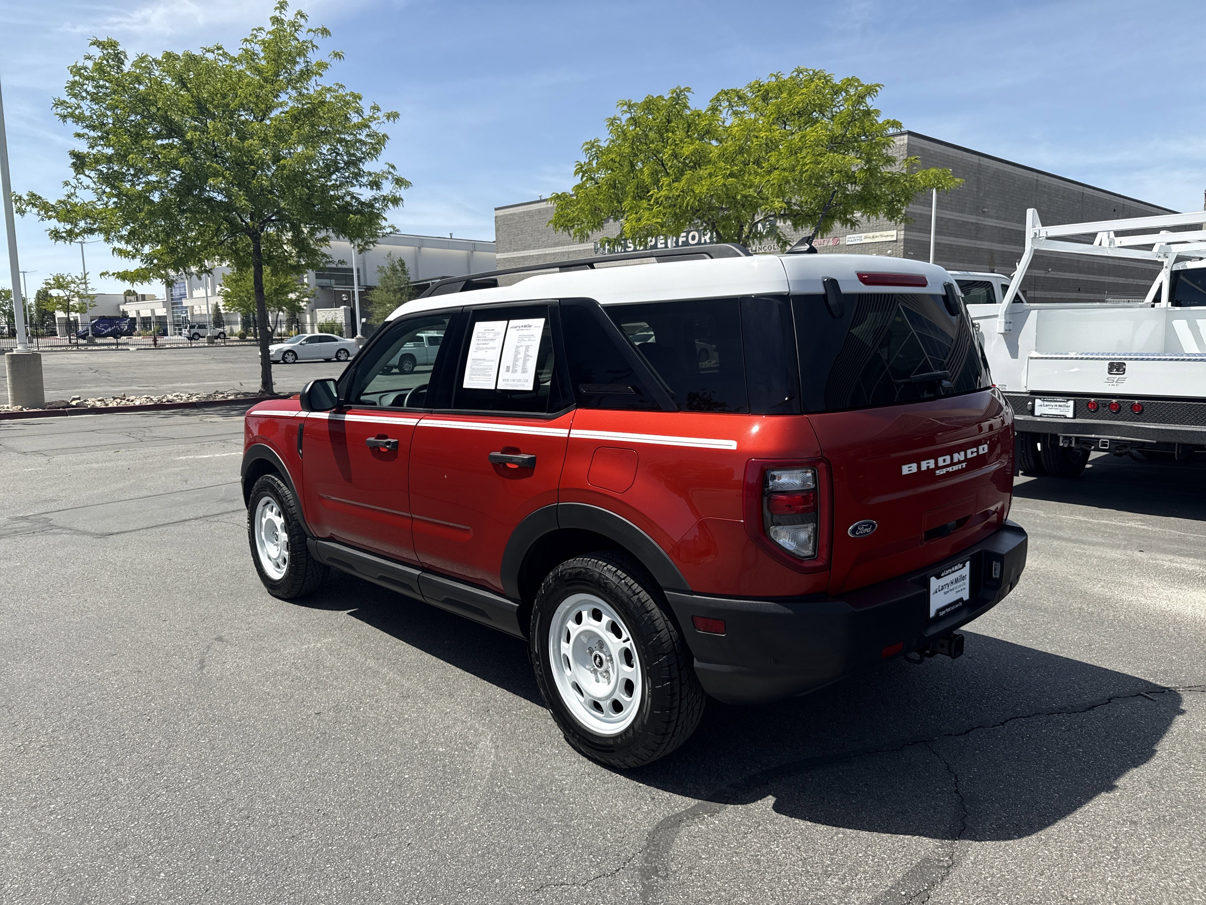 Certified 2024 Ford Bronco Sport Heritage w/ Heritage Convenience Package AWD/4WD image 3