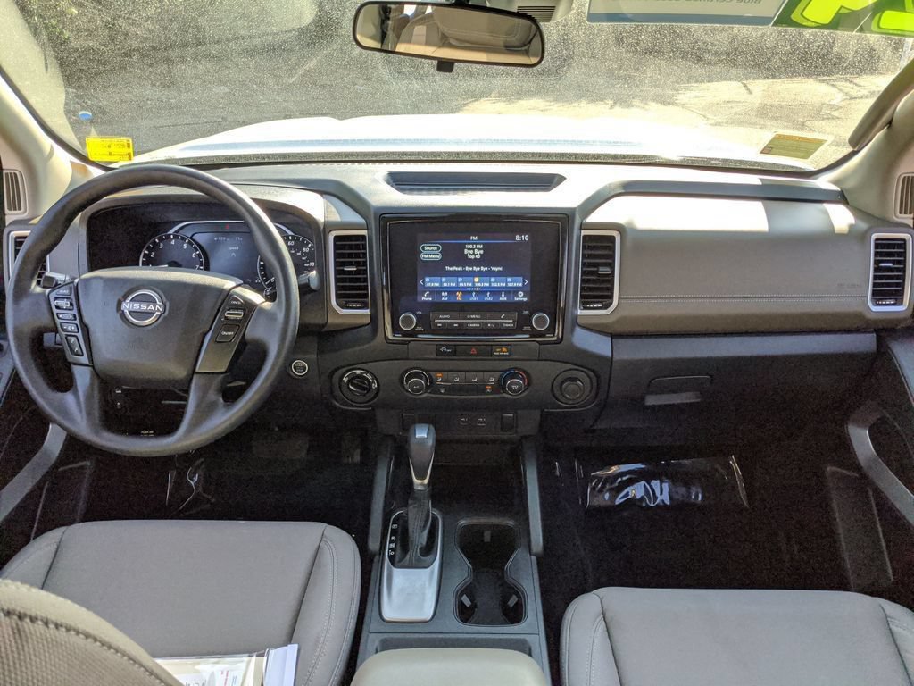 Used 2024 Nissan Frontier SV AWD/4WD image 7