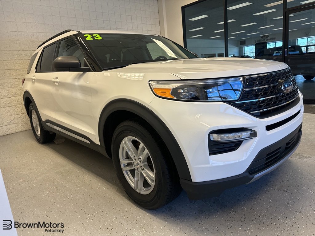 Certified 2023 Ford Explorer XLT w/ Equipment Group 202A image 1