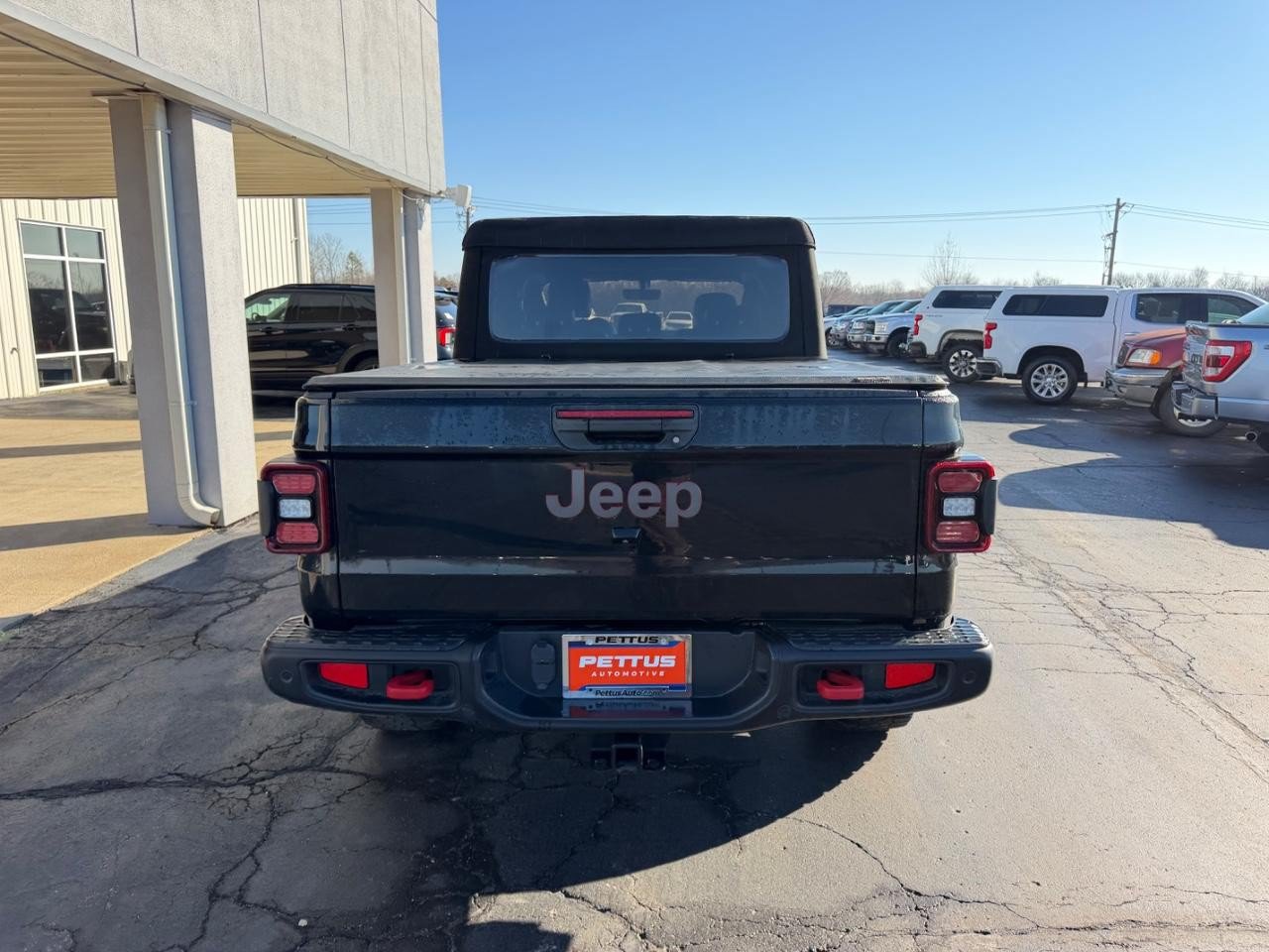 Used 2022 Jeep Gladiator Rubicon w/ Safety Group AWD/4WD image 4