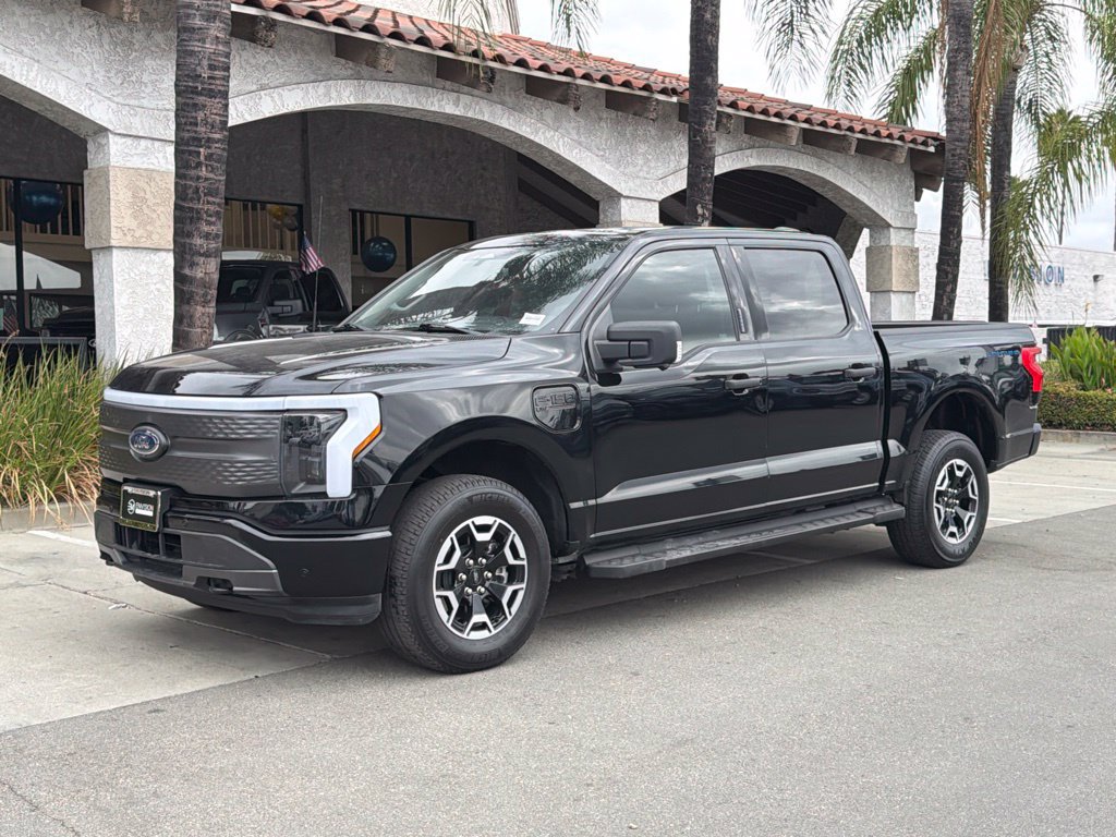 Certified 2023 Ford F150 Lightning XLT AWD/4WD image 6