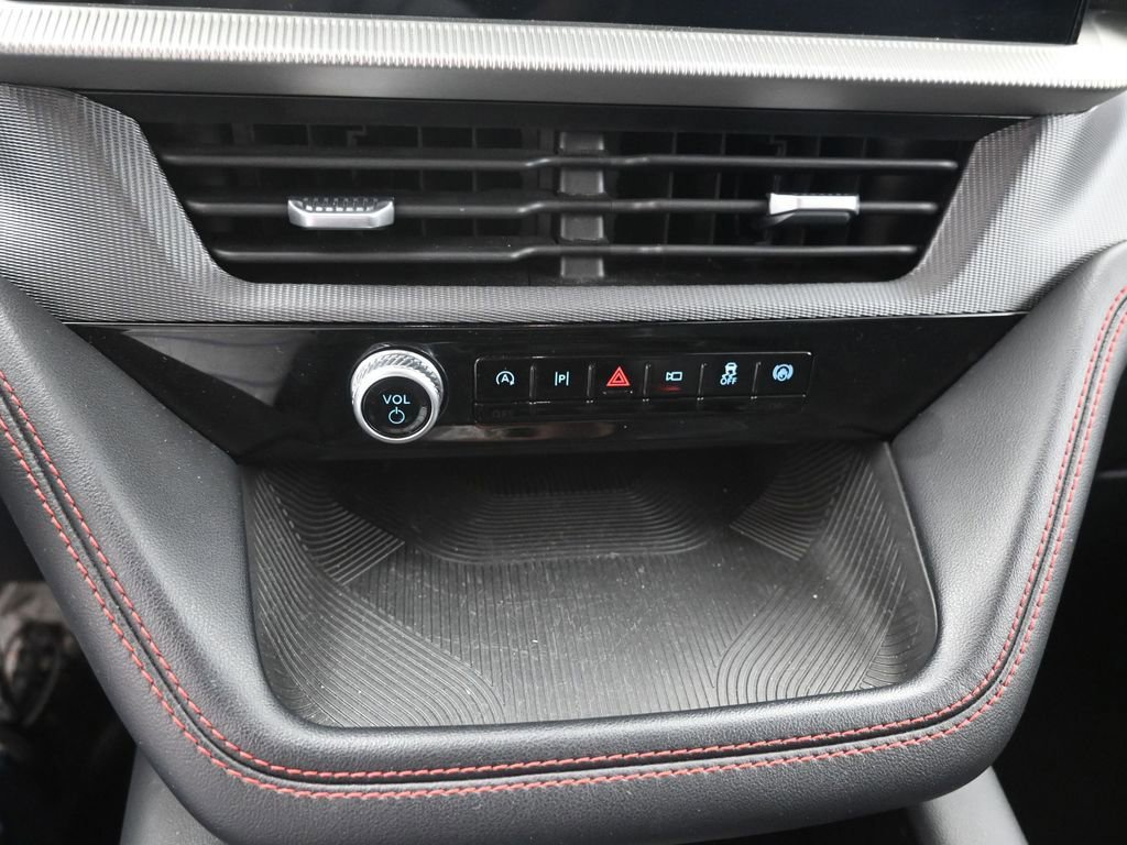 Certified 2025 Ford Explorer ST-Line image 29