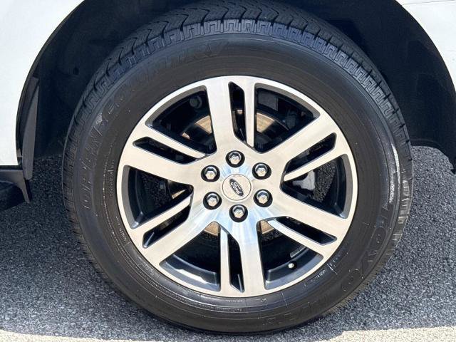 Certified 2024 Ford Expedition XLT RWD image 9