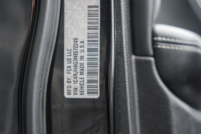 Used 2022 Jeep Grand Cherokee Altitude image 43