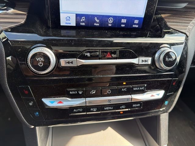 Certified 2023 Ford Explorer Limited w/ Limited Technology Package image 26