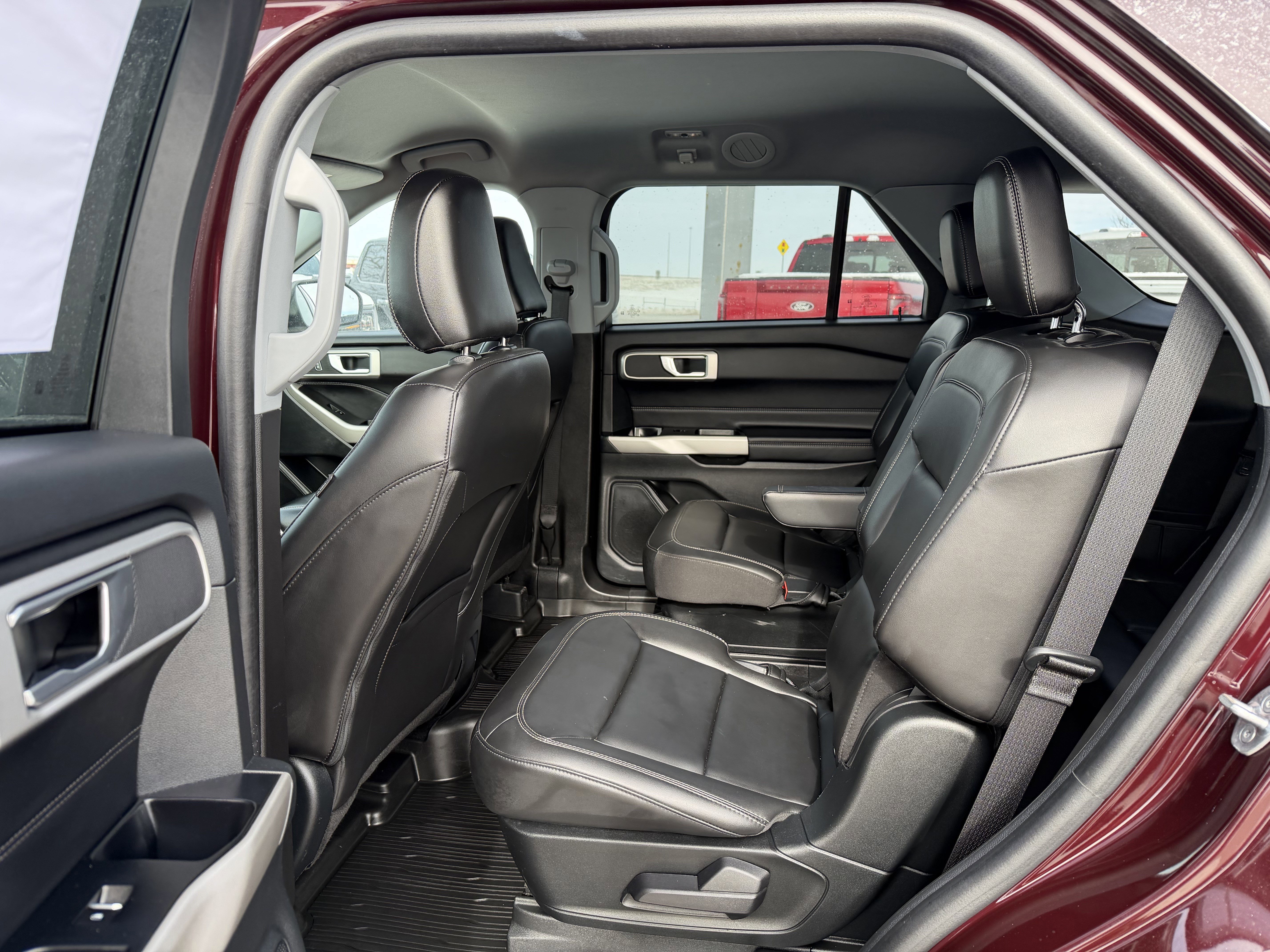 Certified 2023 Ford Explorer XLT w/ Equipment Group 202A image 19