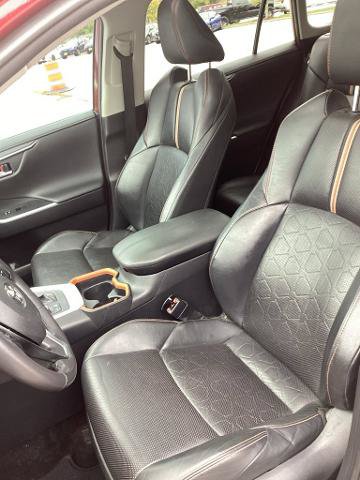 Used 2019 Toyota RAV4 Adventure w/ Cold Weather Package AWD/4WD image 5