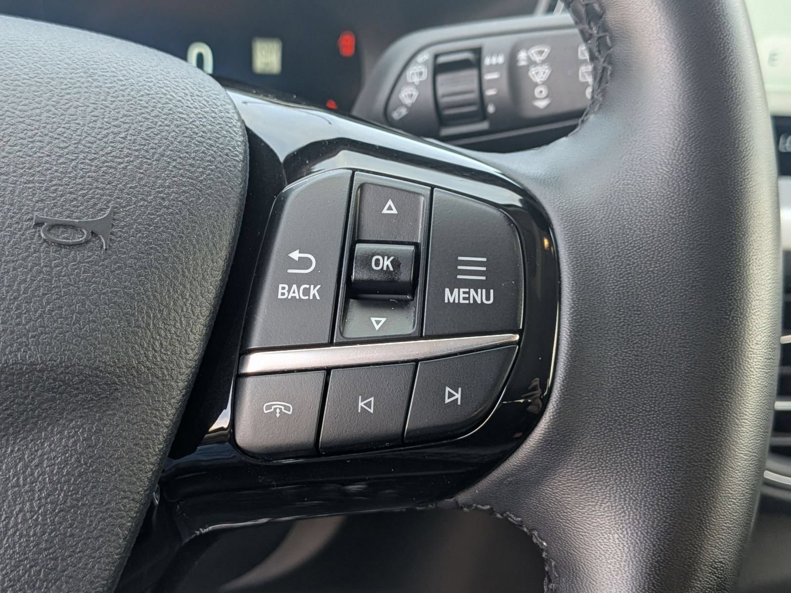 Certified 2024 Ford Escape Platinum AWD/4WD image 20