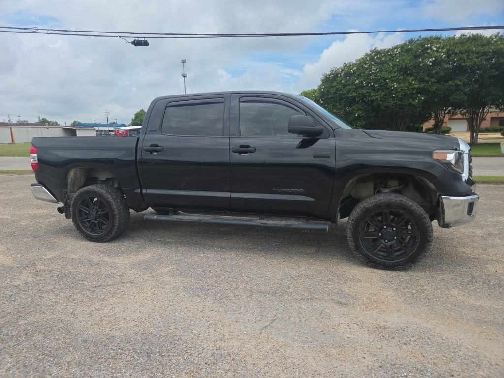 Used 2020 Toyota Tundra SR5 AWD/4WD image 10