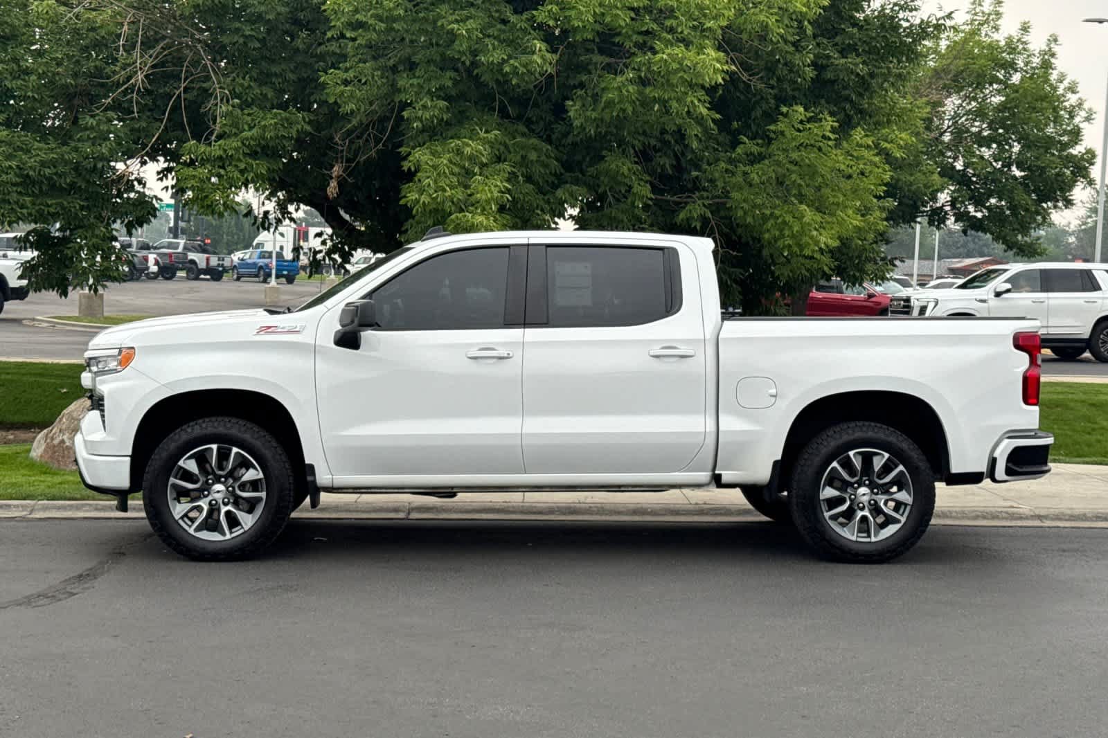 Used 2022 Chevrolet Silverado 1500 RST AWD/4WD image 5