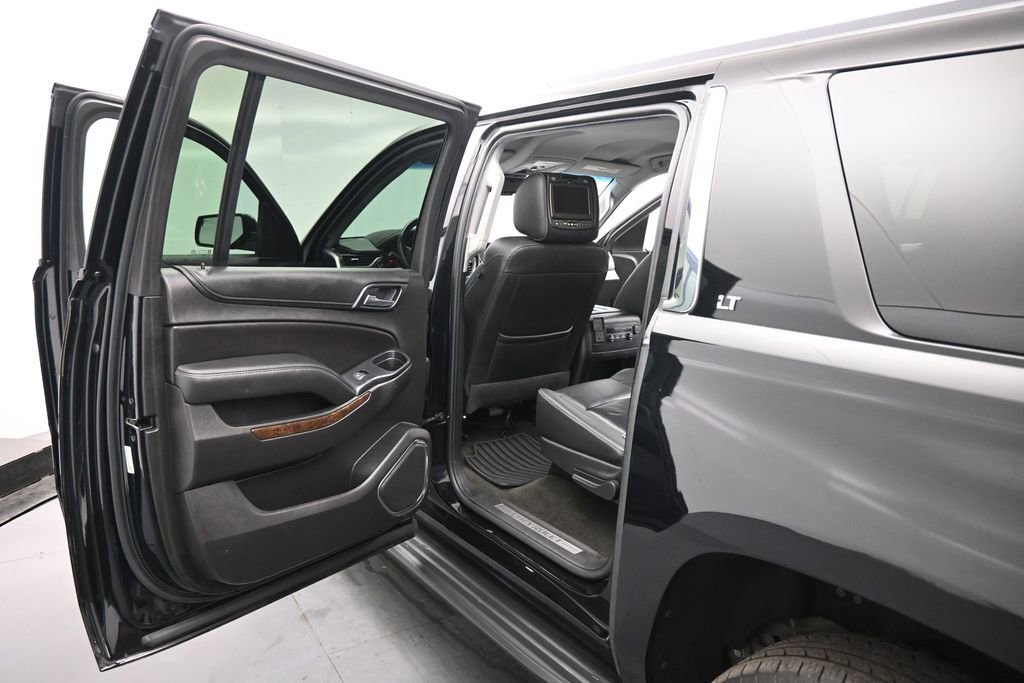 Used 2018 Chevrolet Suburban LT w/ Max Trailering Package RWD image 15