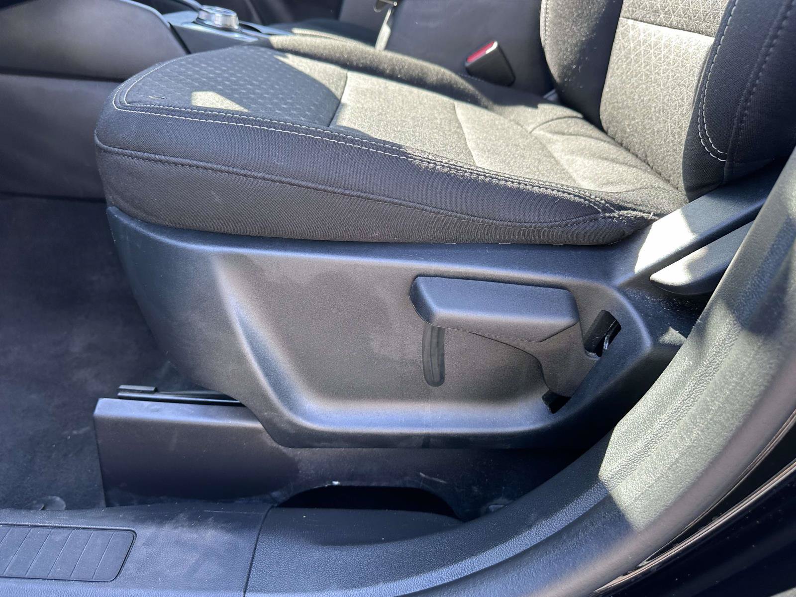 Certified 2025 Ford Escape Active AWD/4WD image 11
