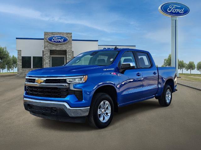 Used 2025 Chevrolet Silverado 1500 LT AWD/4WD image 3