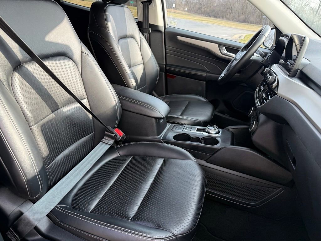 Certified 2021 Ford Escape SEL image 13