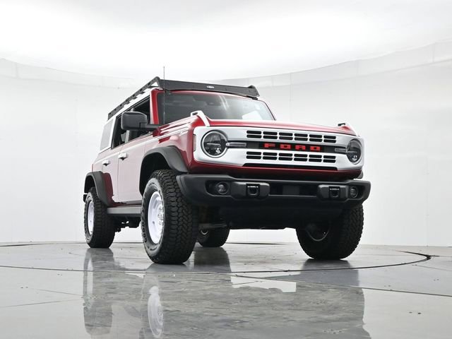 Certified 2025 Ford Bronco Heritage Edition AWD/4WD image 34