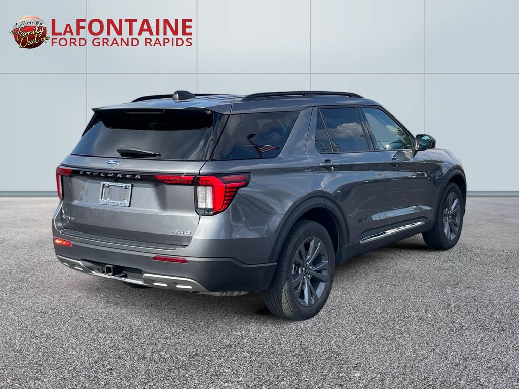 Certified 2025 Ford Explorer Active w/ Active Comfort Package AWD/4WD image 7