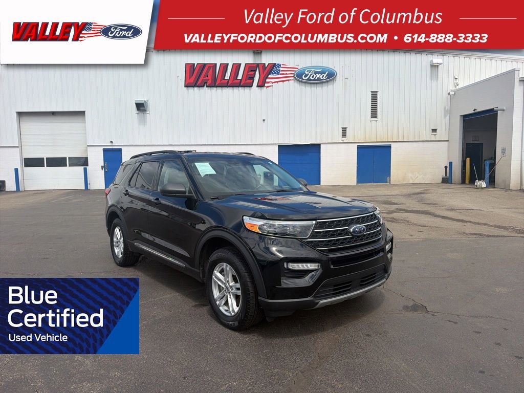 Certified 2022 Ford Explorer XLT w/ Equipment Group 202A AWD/4WD image 1