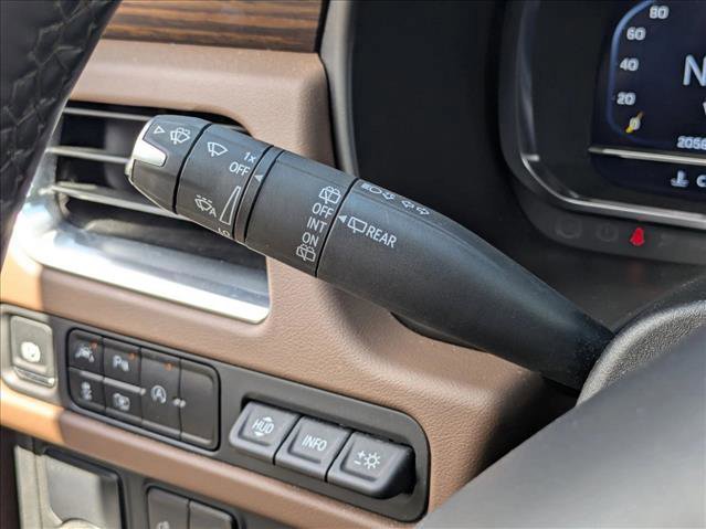 Used 2024 Chevrolet Suburban High Country image 11