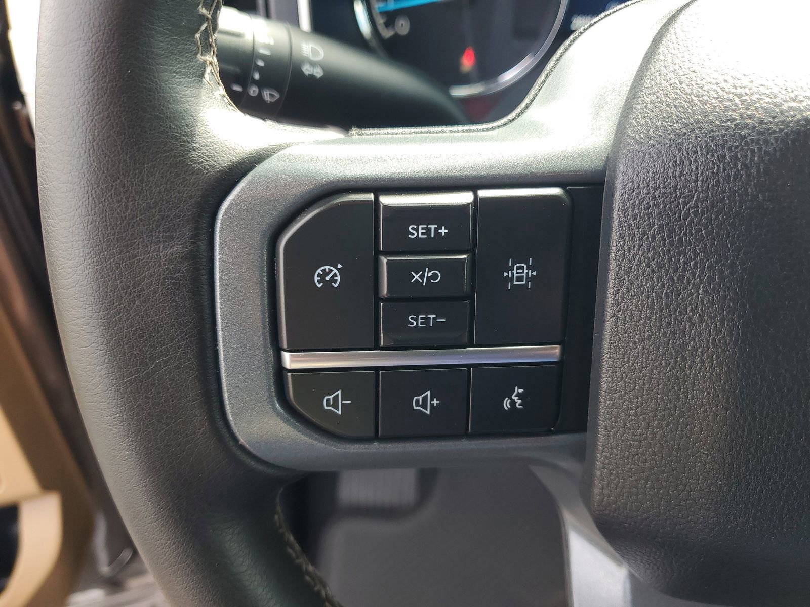 Certified 2023 Ford F150 XLT w/ Equipment Group 302A High image 19