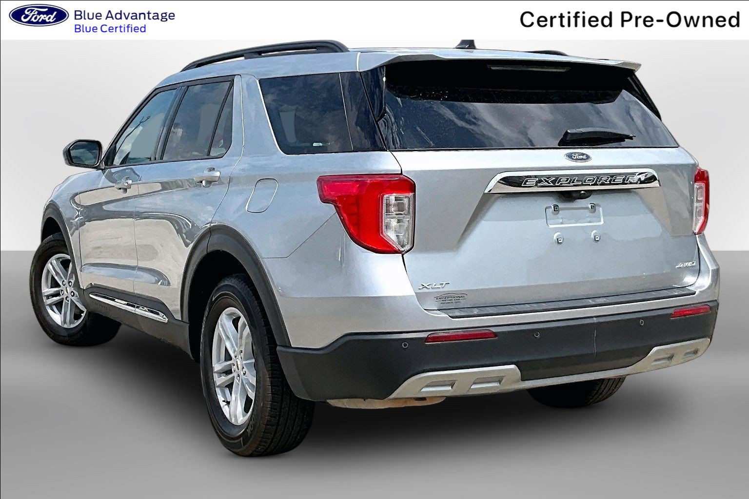 Certified 2024 Ford Explorer XLT w/ Equipment Group 202A AWD/4WD image 10