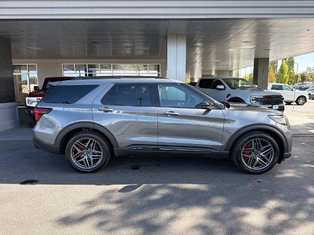 Certified 2026 Ford Explorer ST w/ Sun And Sound Package AWD/4WD image 8